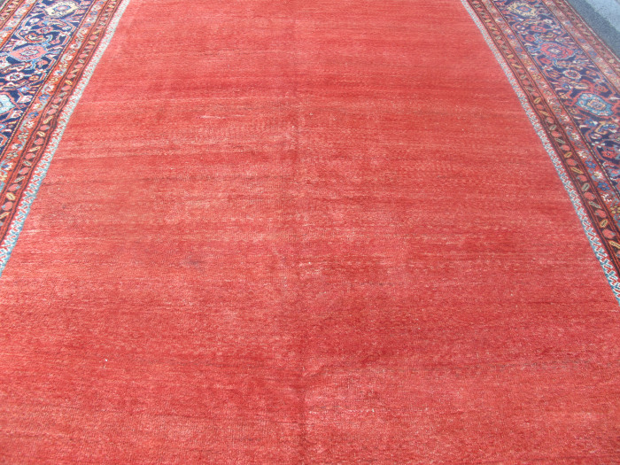 Fereghan Carpet With Open Field Design